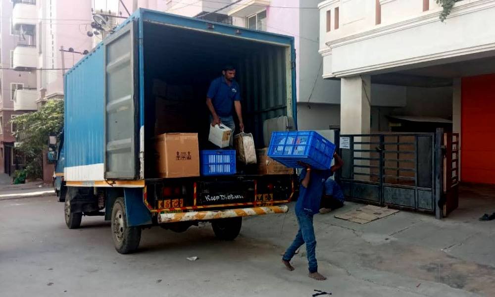 680db8a3ad1ed_Anand-Packers-and-Movers-Bangalore.jpg